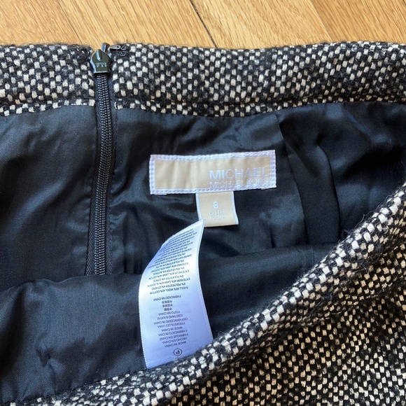 Michael Kors Pencil Skirt - Picture 8 of 8